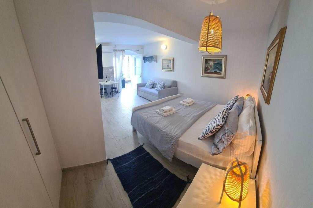 Studio Apartment Marella Vis Exterior foto